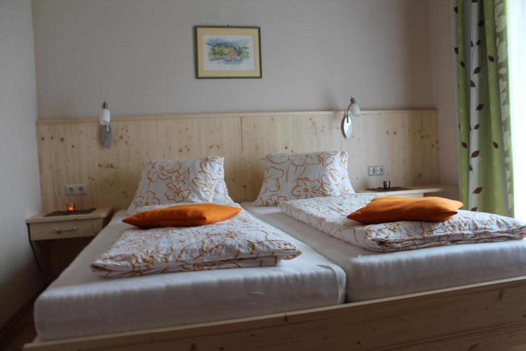 Pension & Ferienwohnung Sonnleiten Gnesau Quarto foto
